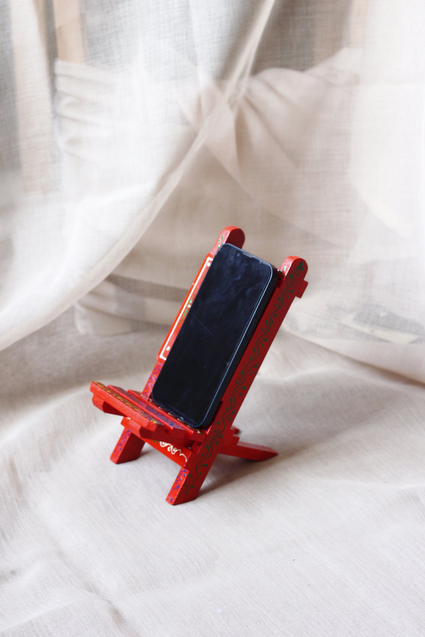 Handcrafted Wooden Mobile Stand – Hand-Painted Guler Wood