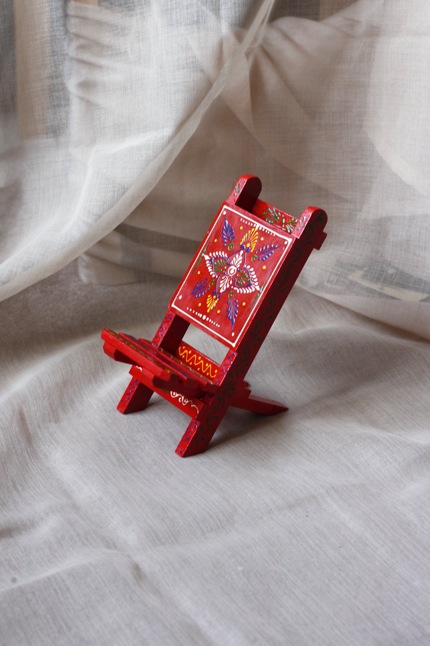Handcrafted Wooden Mobile Stand – Hand-Painted Guler Wood