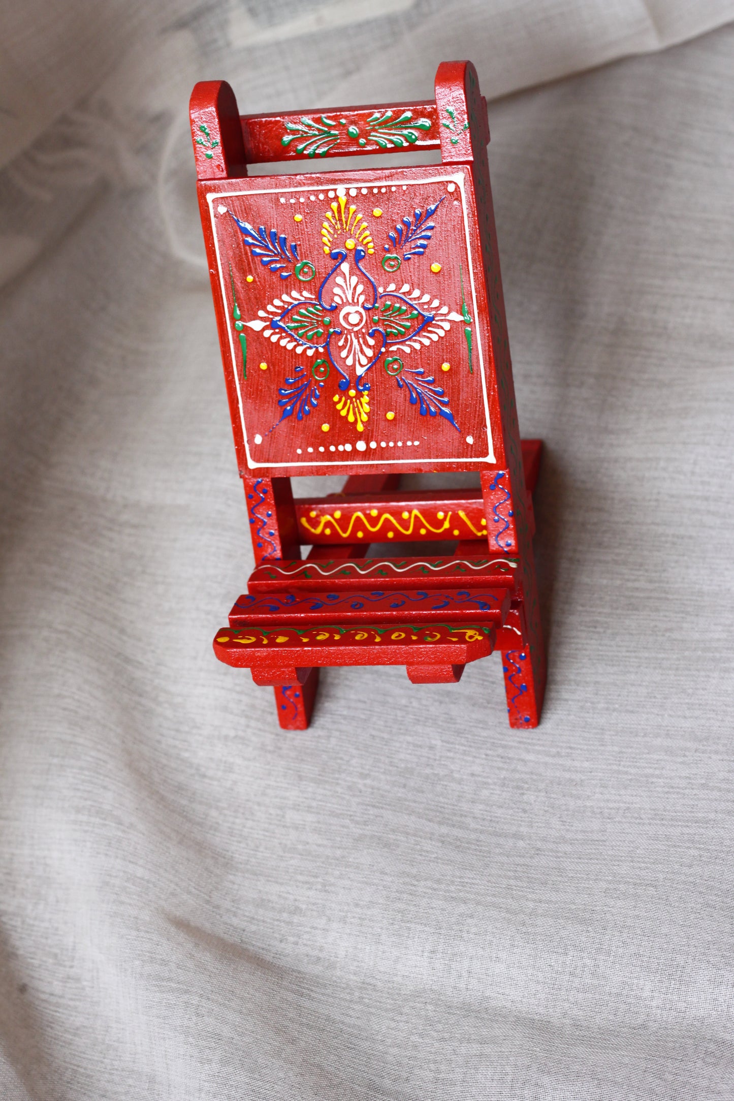 Handcrafted Wooden Mobile Stand – Hand-Painted Guler Wood