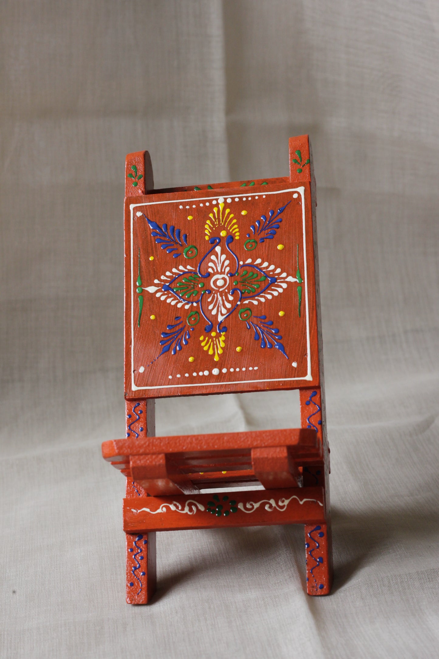 Handcrafted Wooden Mobile Stand – Hand-Painted Guler Wood