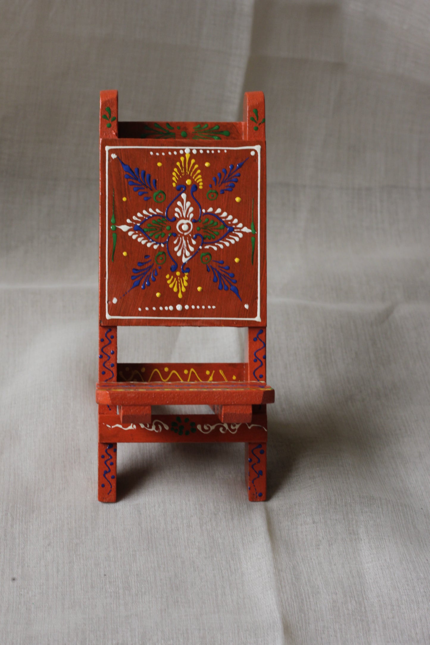 Handcrafted Wooden Mobile Stand – Hand-Painted Guler Wood