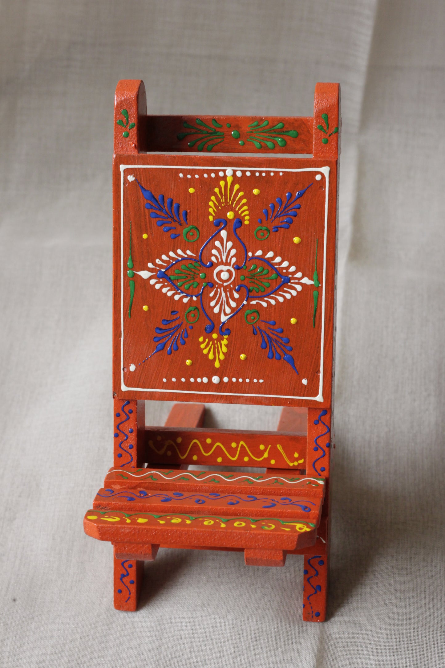 Handcrafted Wooden Mobile Stand – Hand-Painted Guler Wood